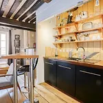 Charming Apartment In Hyper Center