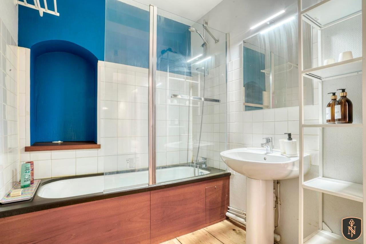 Charming In Hyper Center Apartment